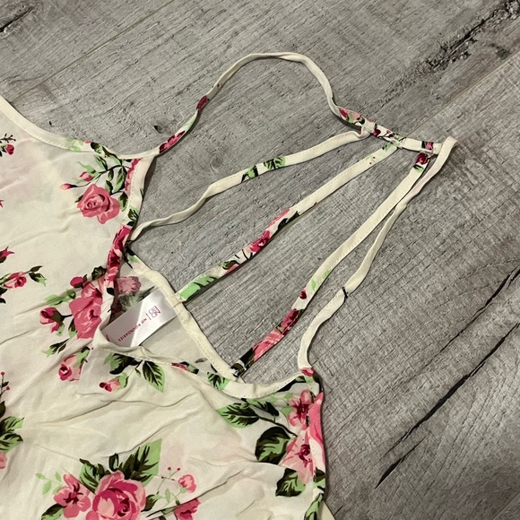NWT Floral Racerback Tank - Picture 9 of 11